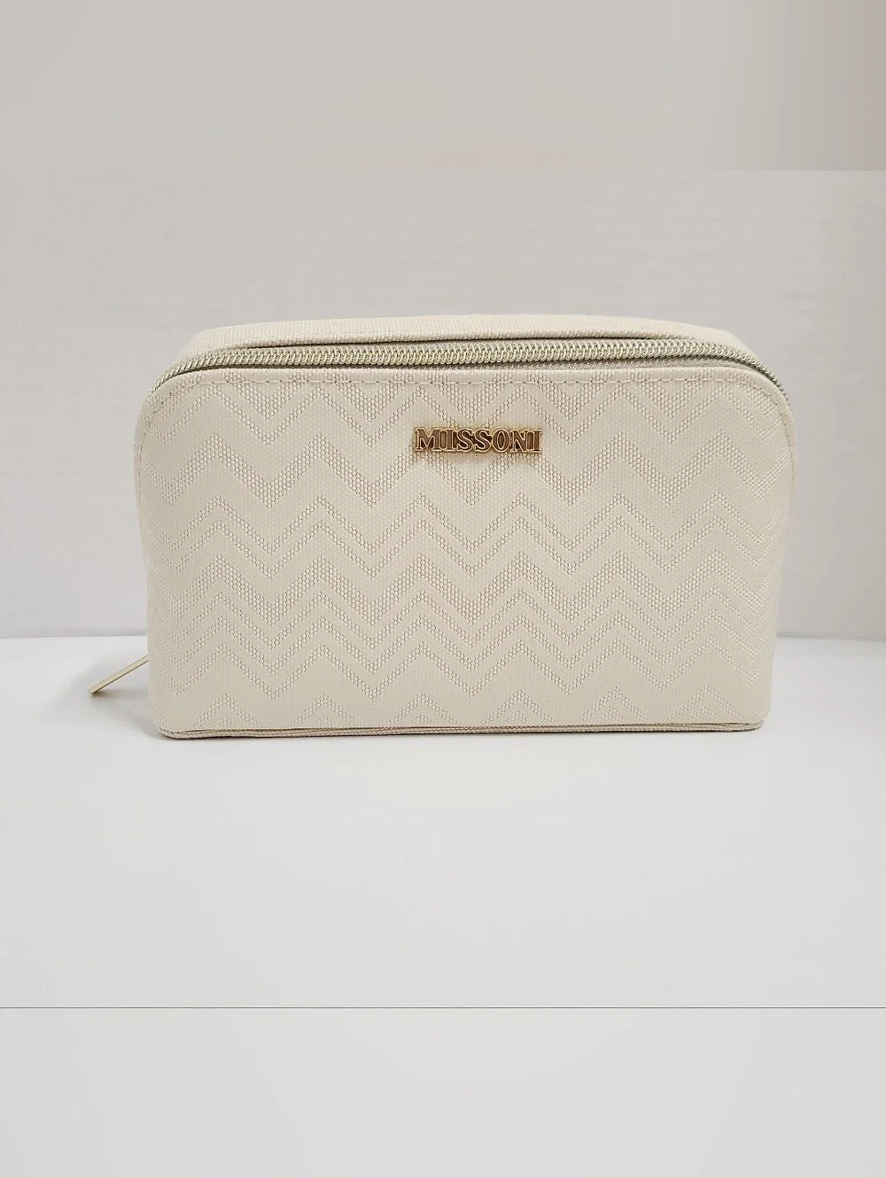 Missoni x Delta One Signature Zig-zag Accessory Makeup Zip Top Case Off White